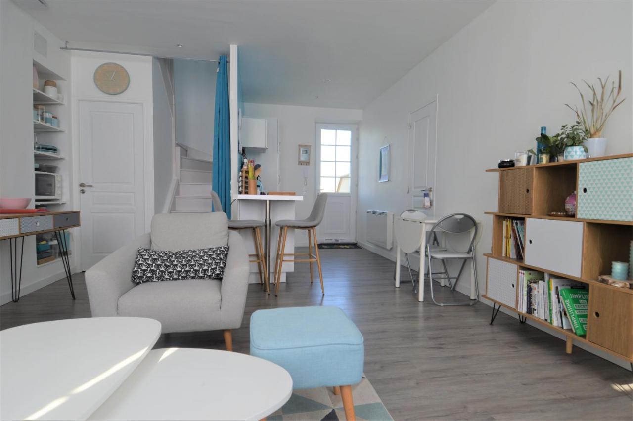 Appartement moderne avec terrasse à 500m de la mer Courseulles-sur-Mer Eksteriør bilde