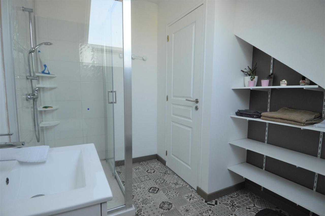 Appartement moderne avec terrasse à 500m de la mer Courseulles-sur-Mer Eksteriør bilde