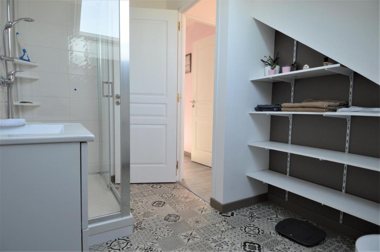Appartement moderne avec terrasse à 500m de la mer Courseulles-sur-Mer Eksteriør bilde