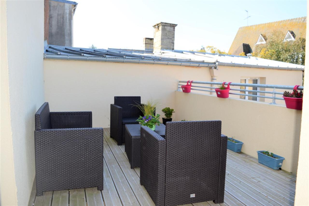 Appartement moderne avec terrasse à 500m de la mer Courseulles-sur-Mer Eksteriør bilde